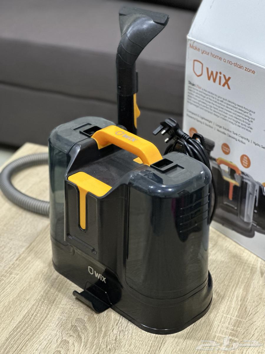 Carpet and upholstery cleaning machine63130679753729111