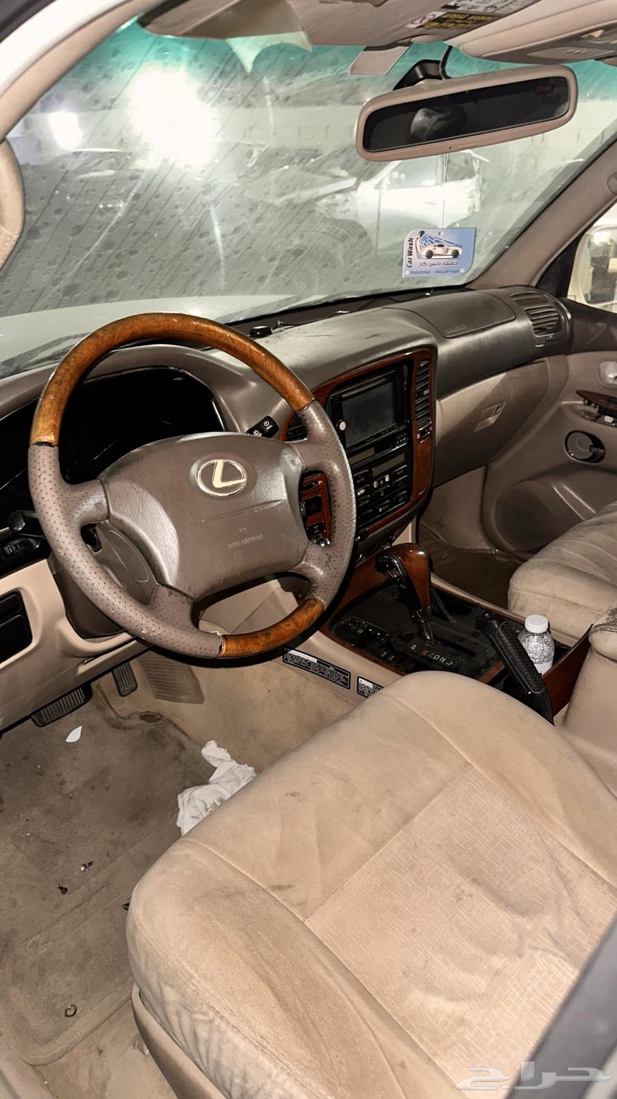 جيب لكزس 2001 تشليح قطع غيار63186775203330111