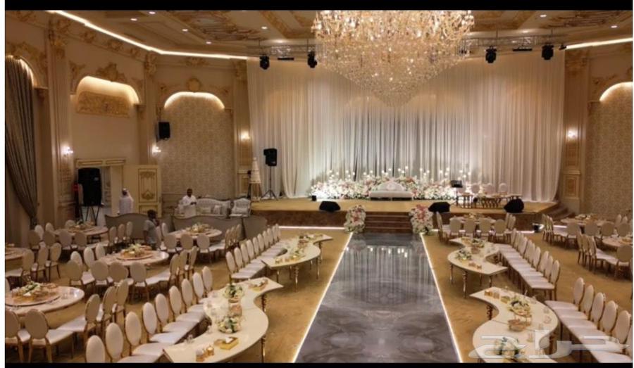 An indoor photographer for events and real estate63128723603073112