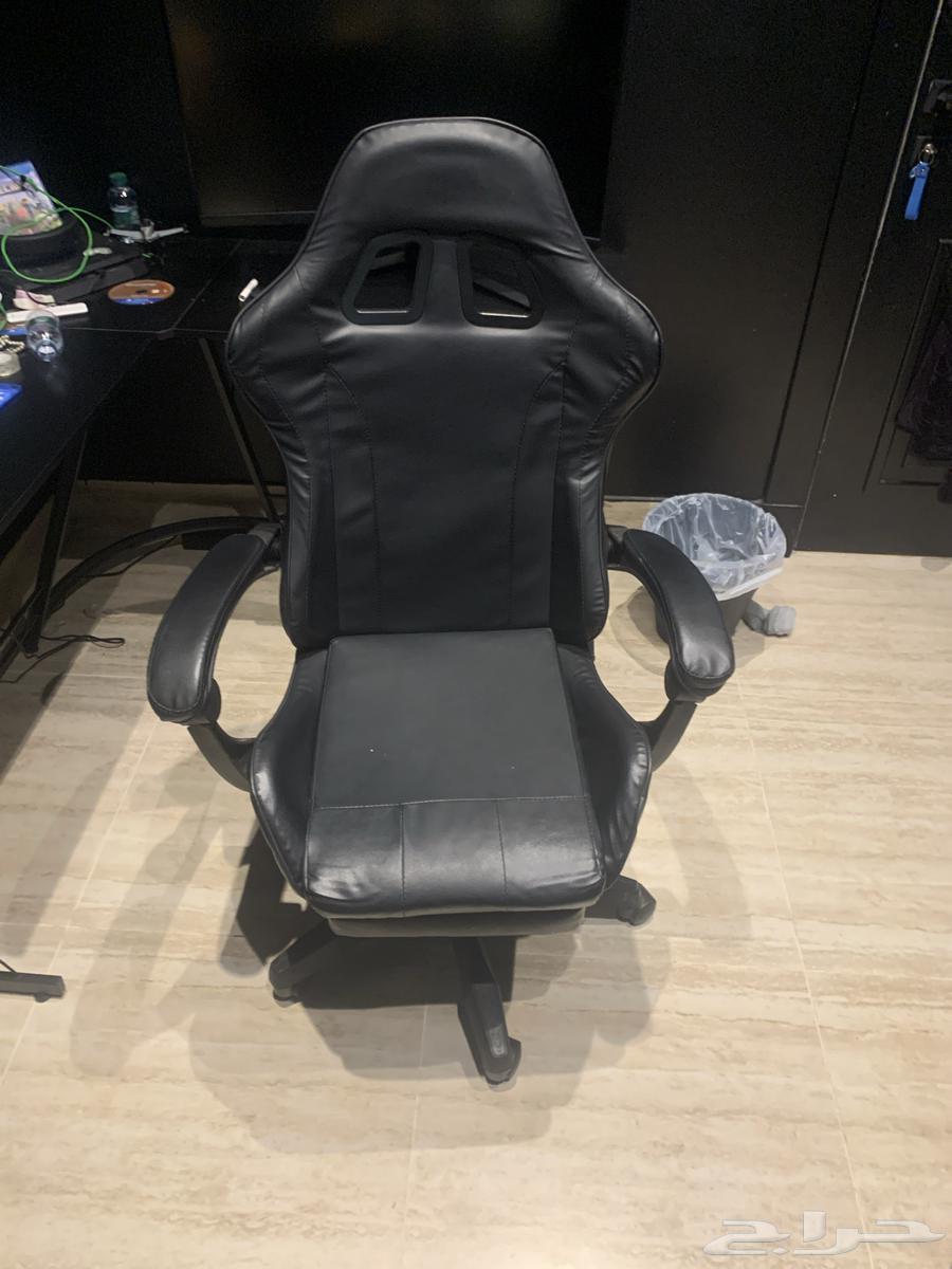 كرسي Gaming أسطوري مع سنادة رجل63127988290435110