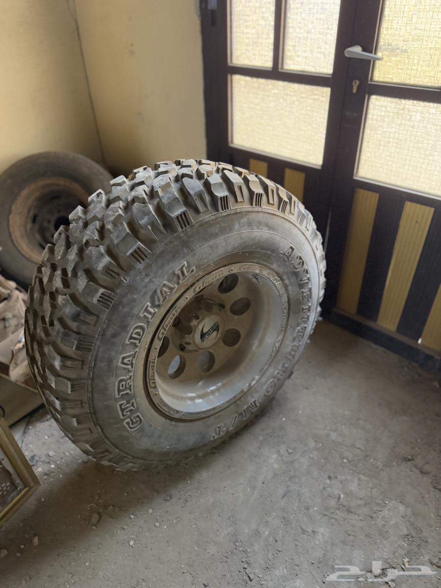 One tire and rim for sale63187282543105111