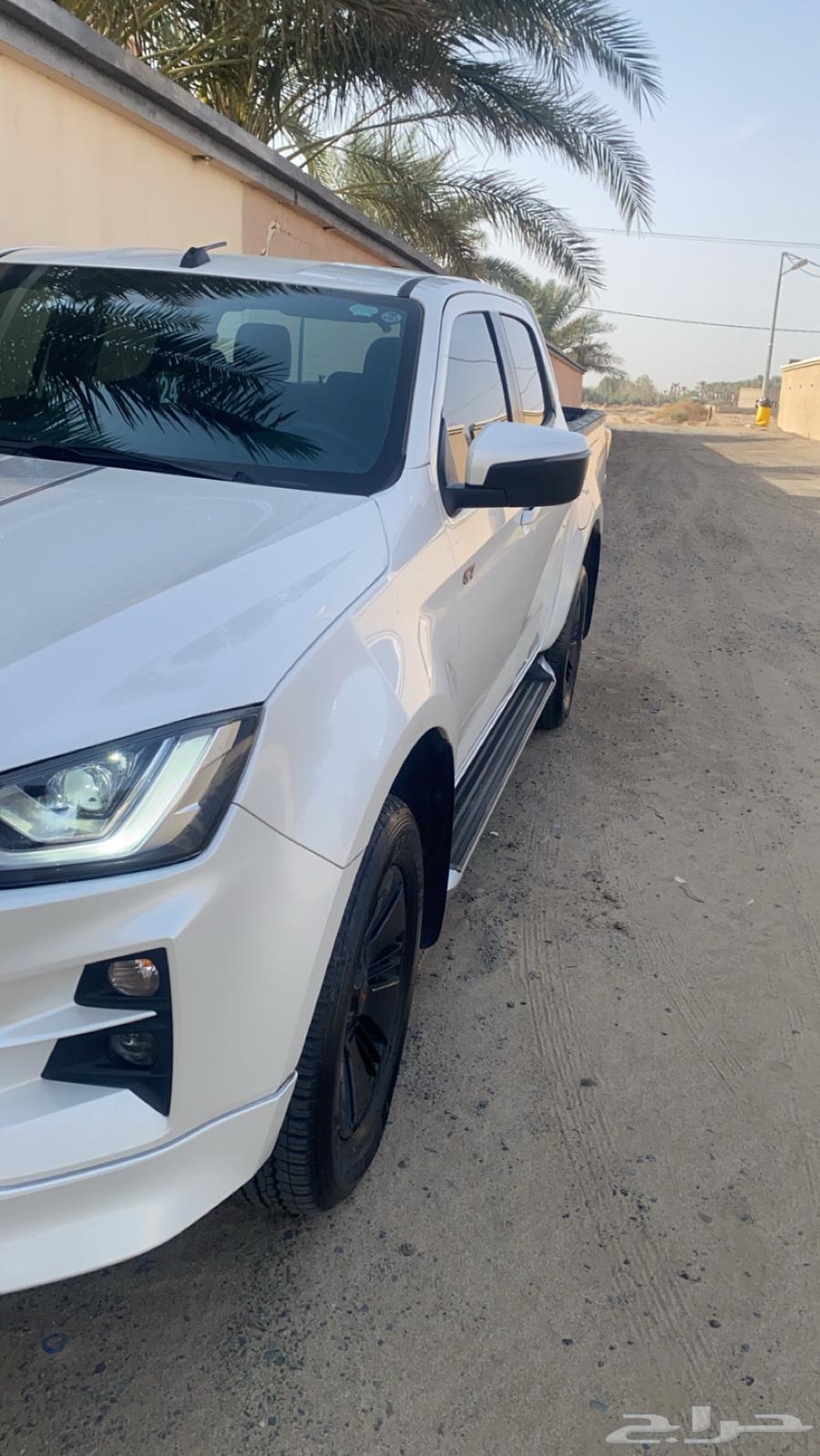 Dmax 2023 full option, double differential, has traveled 36,000 kilometers63187278955651111