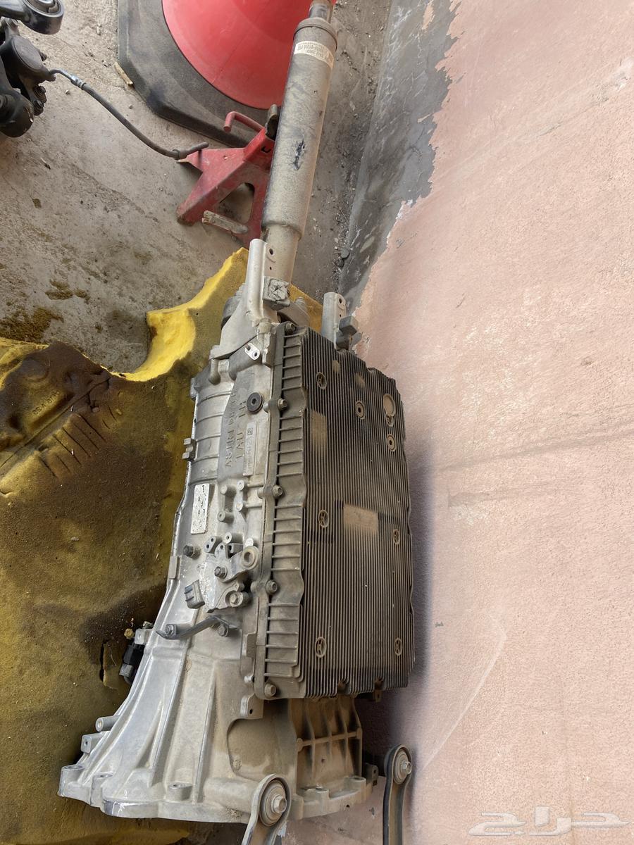 Genesis 2016 V8 for sale due to accident and front damage63182782512129112