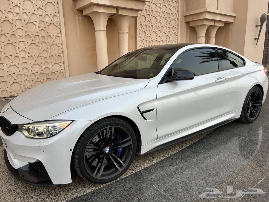 BMW M4 201563182300993282113