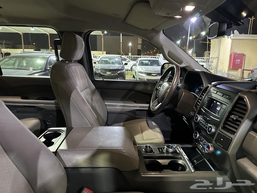 Ford Expedition 2018 double cab full short bed low mileage63183293801857114