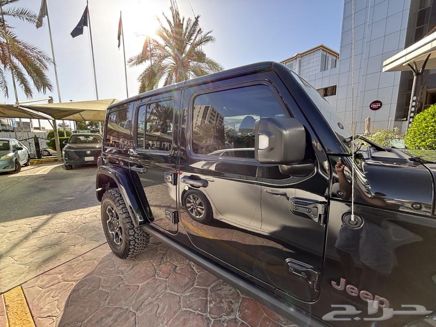 jeep wrangler rubicon black edition للتنازل 202363183785766402112