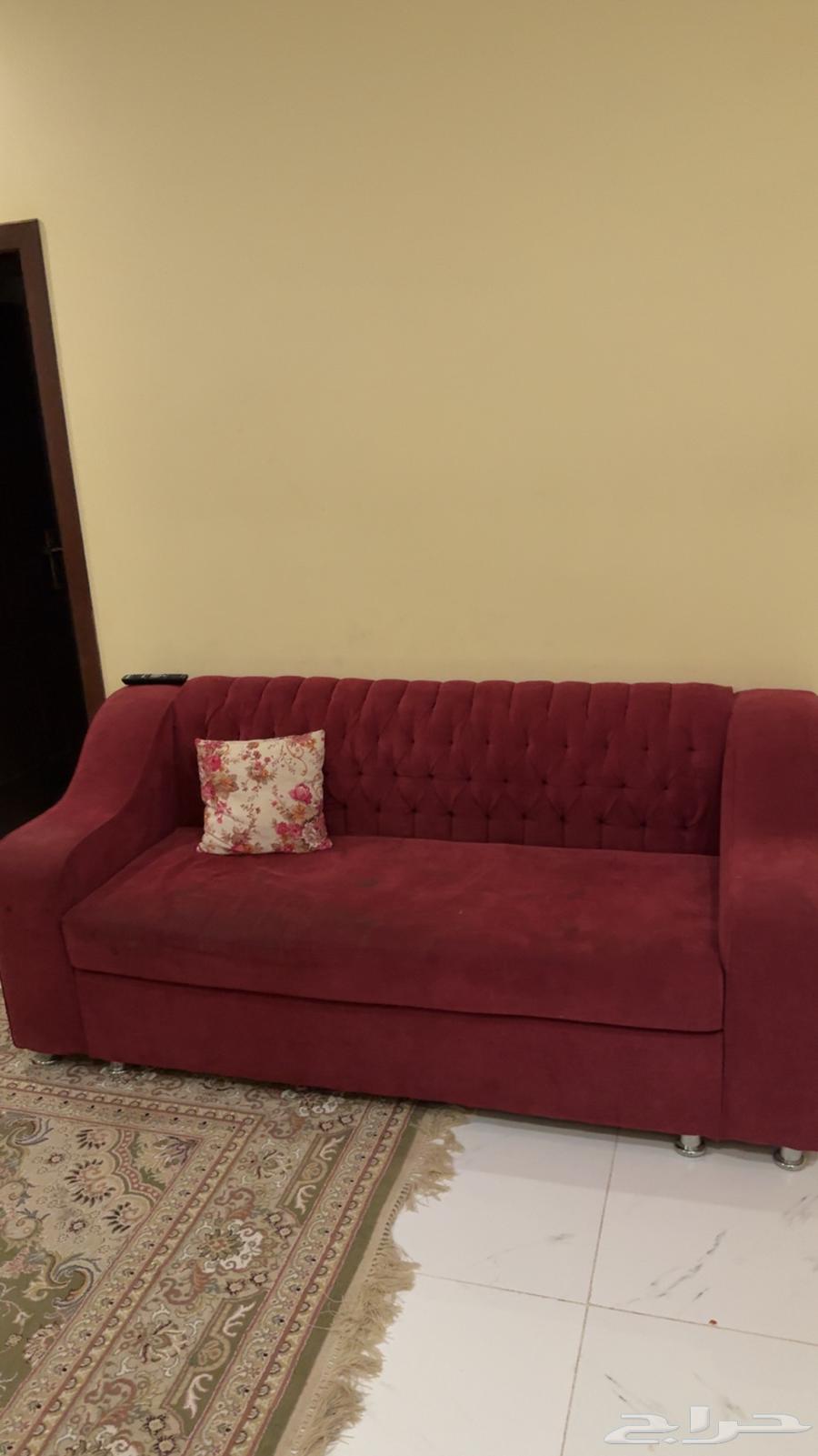 The furniture is in good condition, five pieces with Turkish first-degree velvet63123777709697117