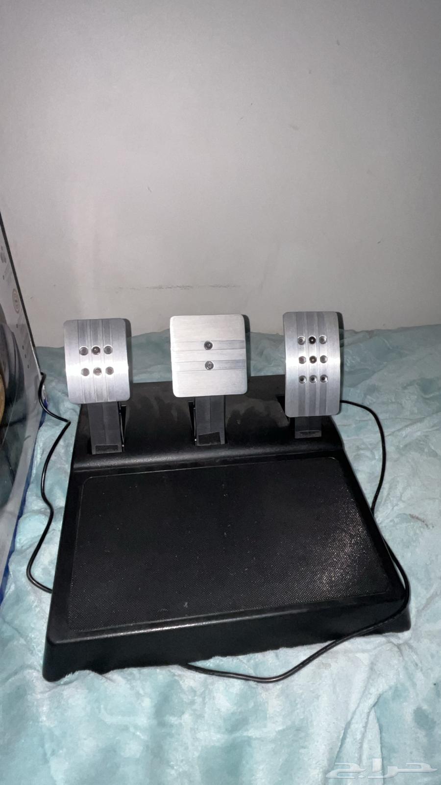 For sale, Thrustmaster T300 steering wheel, used for less than a month, in very good condition63124157152641112