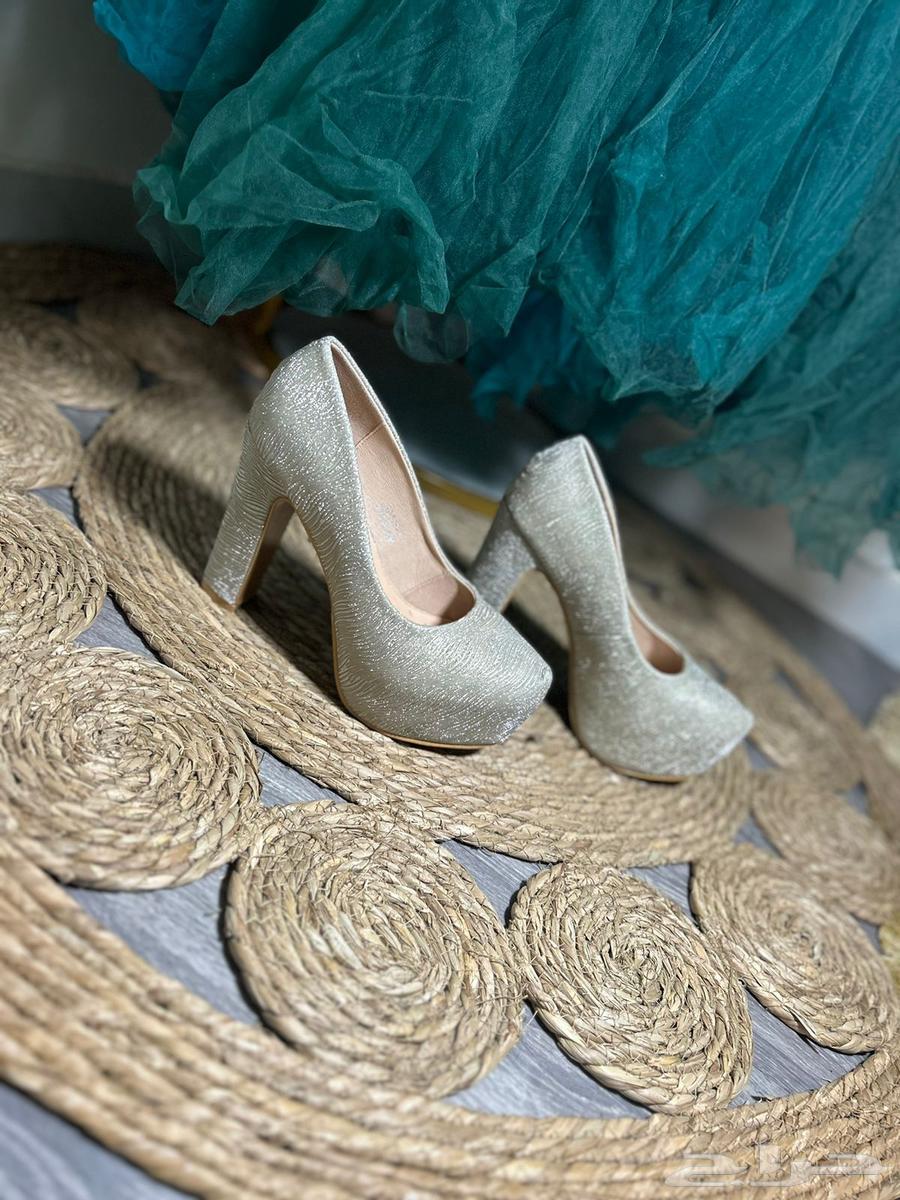 Dress with heels63123049424257114