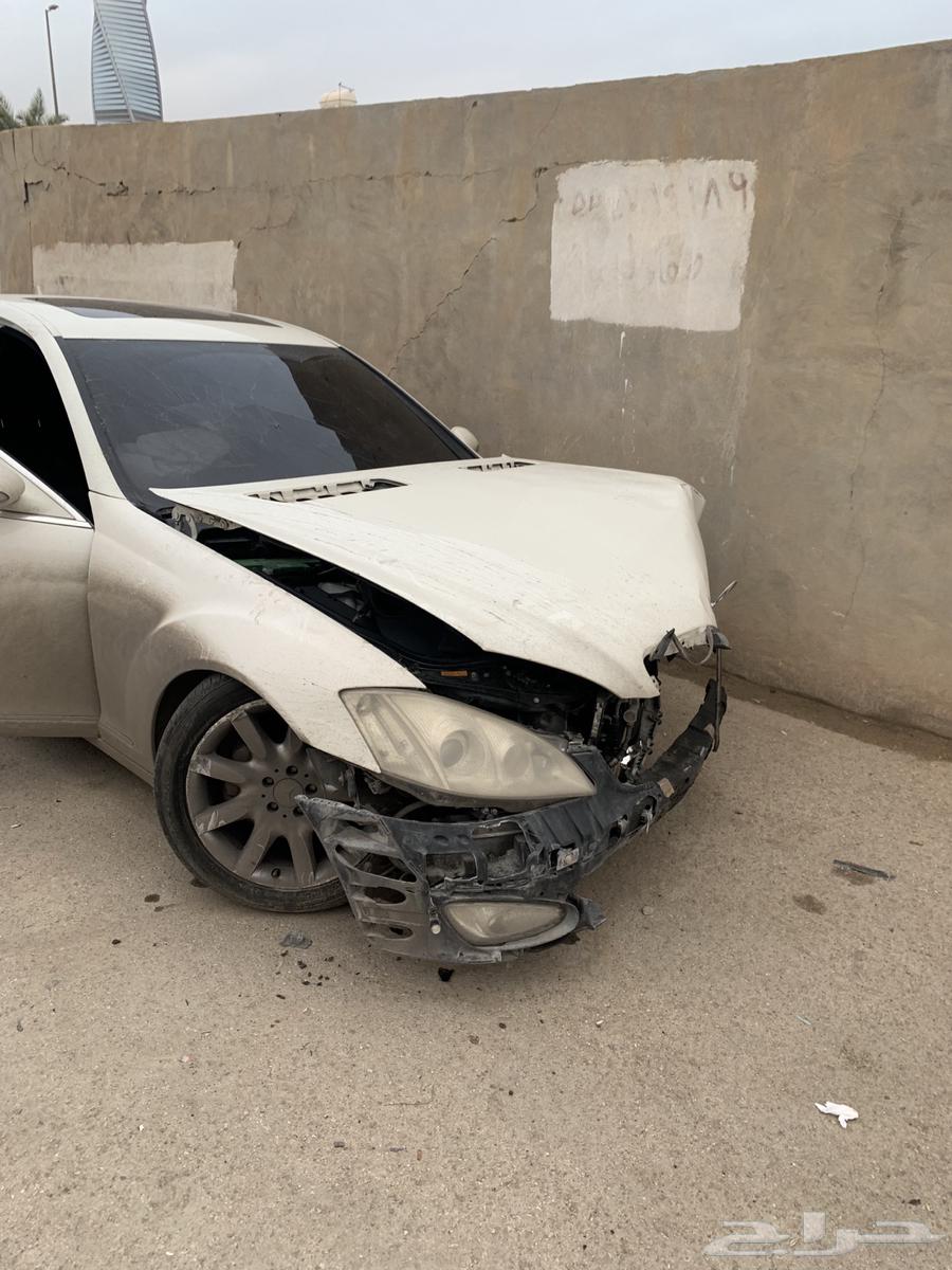 For sale: Mercedes-Benz (complete scrap), highest bid will be accepted.63179895807745112
