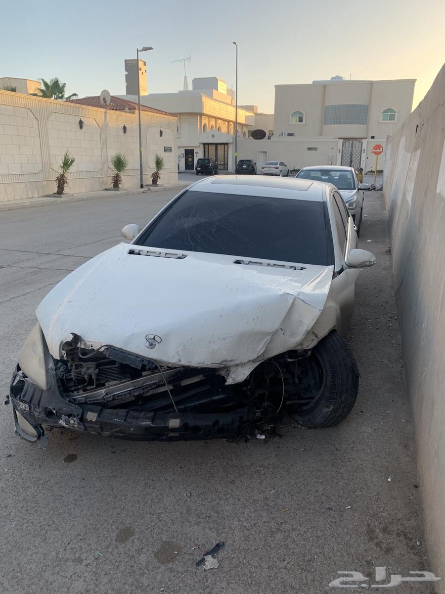 For sale: Mercedes-Benz (complete scrap), highest bid will be accepted.63179895807745111