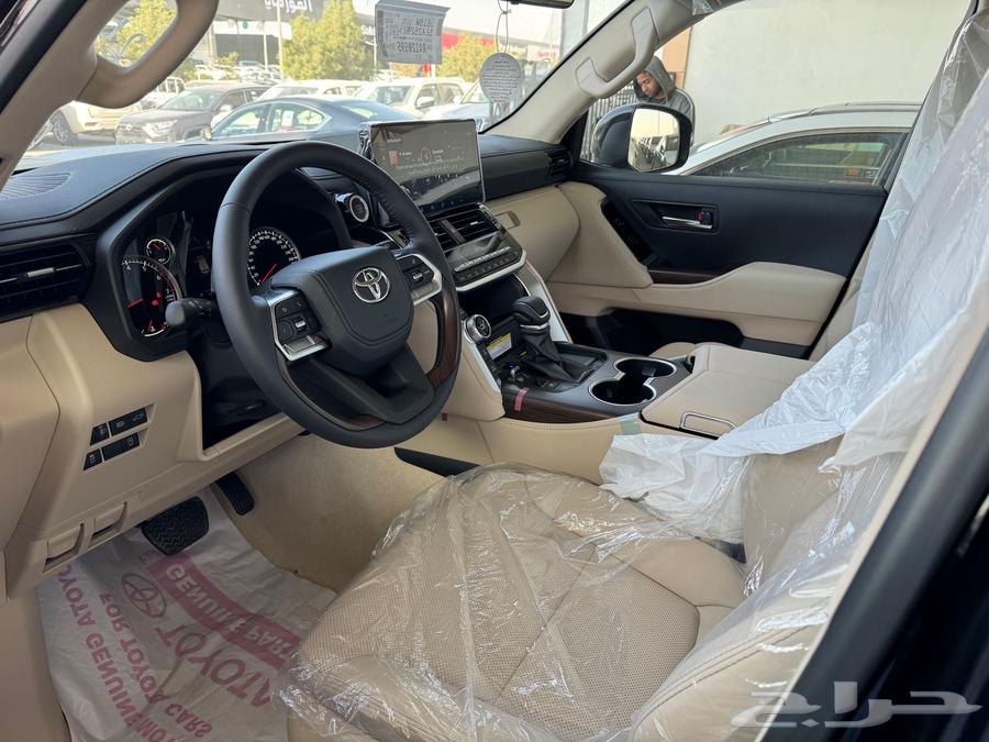 لاندكروزر -(2024-L4-GXR)عبدالطيف سعودي بنزين63178921777283111