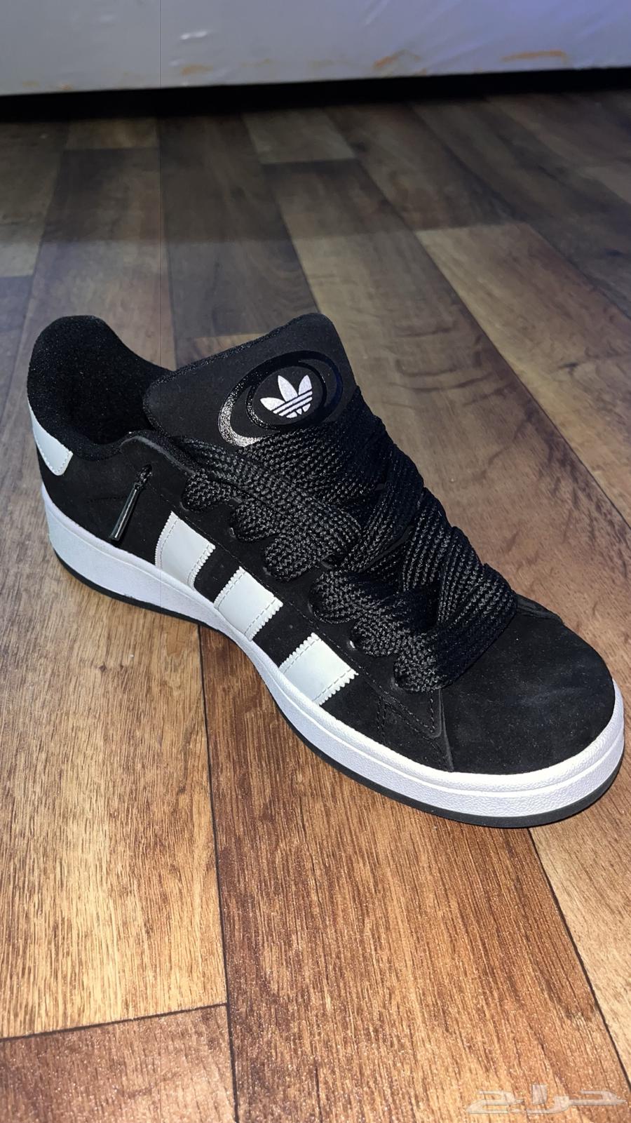 Nike and Adidas shoes63121588713217112