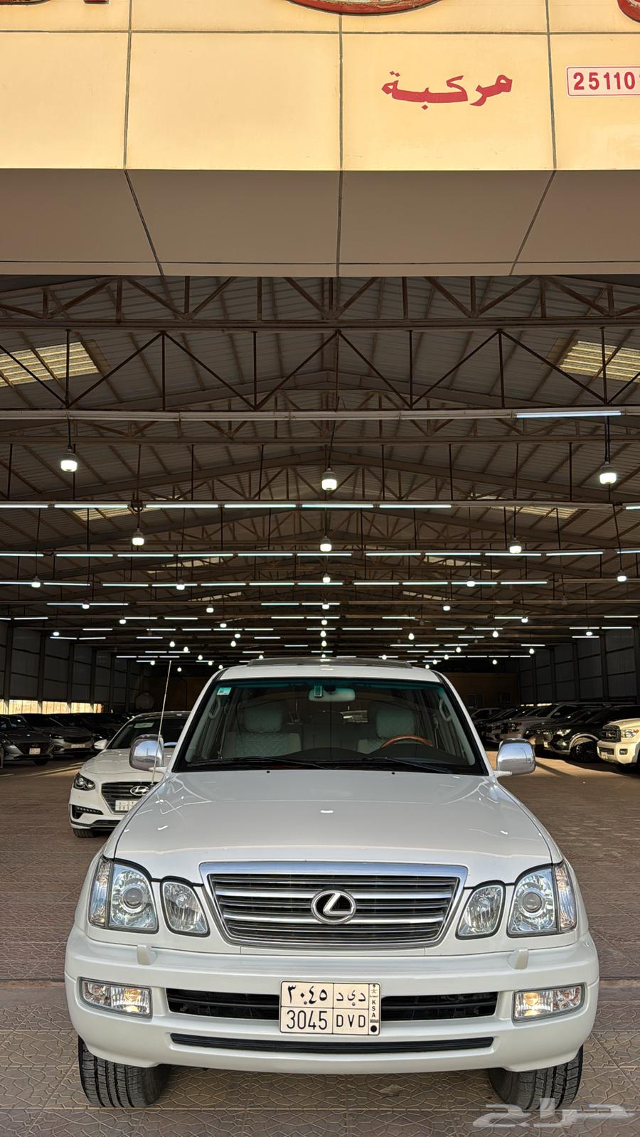 Lexus LX570 2003 model ((Sold))63181836273921113