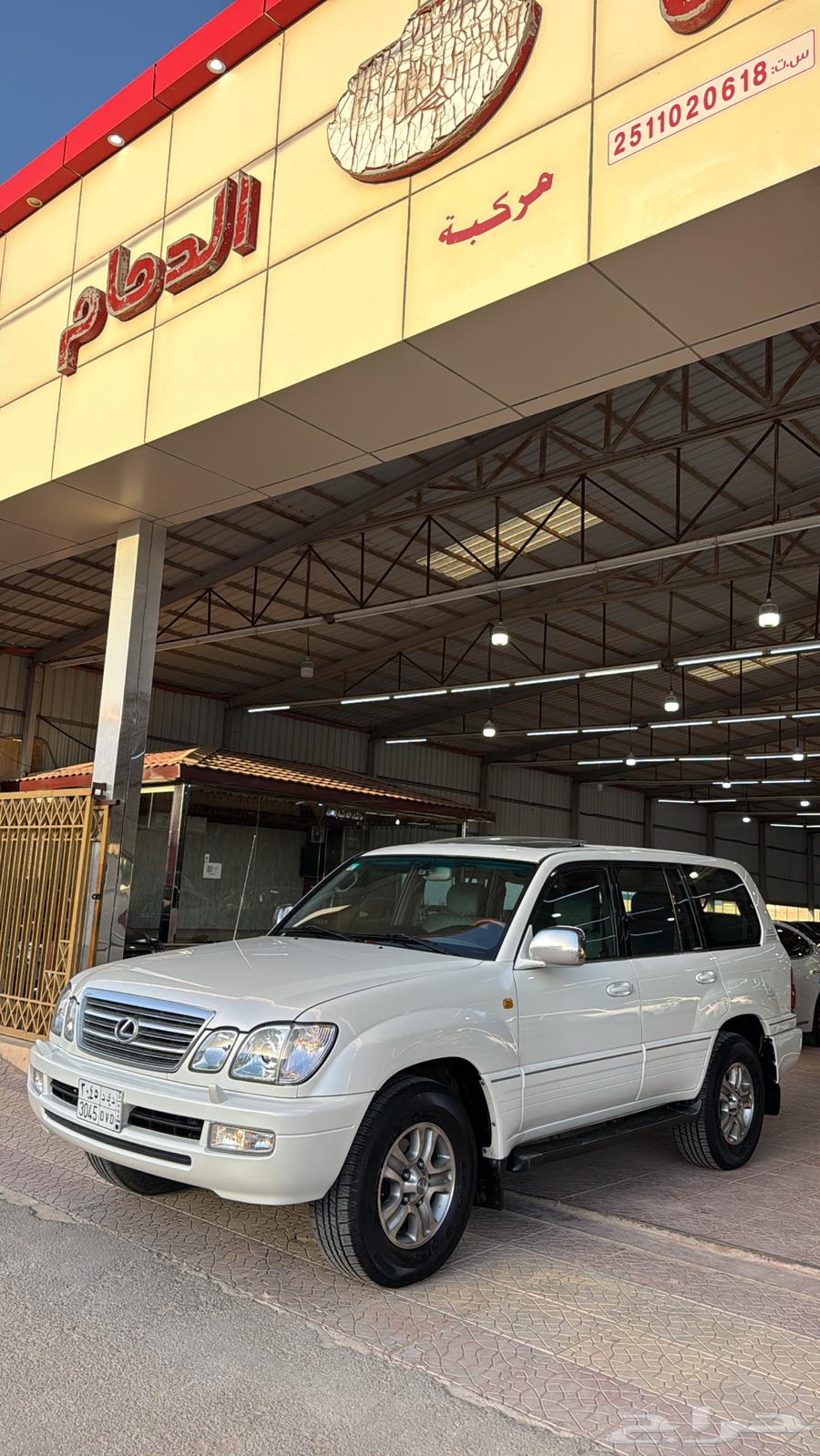 Lexus LX570 2003 model ((Sold))63181836273921112