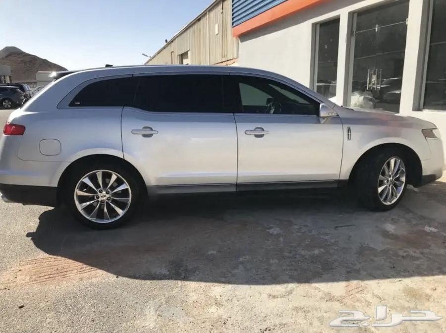 Lincoln MKT 2012 Silver63177166069634112