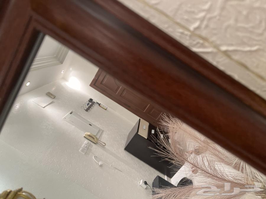Wooden frame mirror63121914861827112