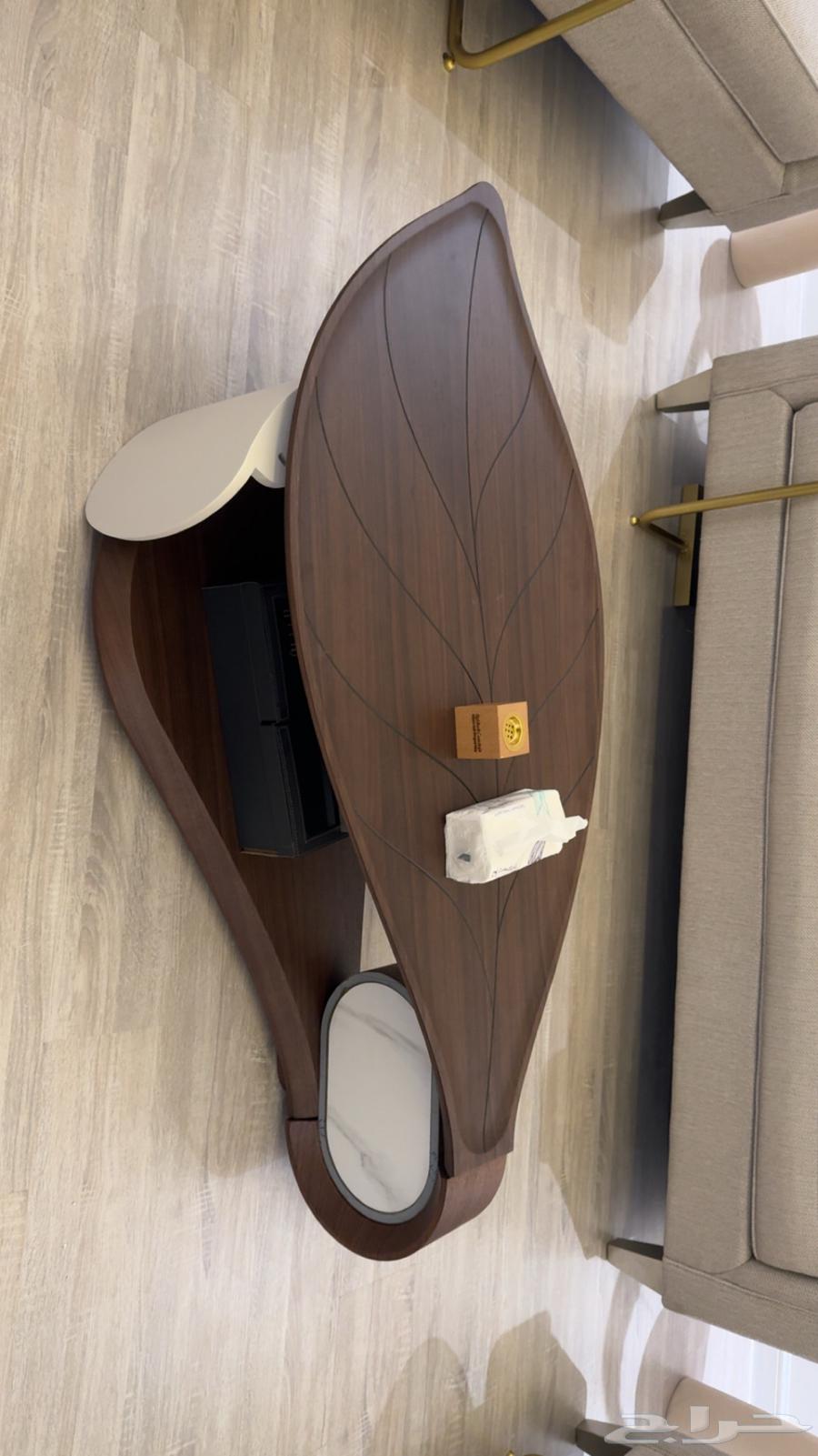 طاولة ريشه مودرن63118930261634113