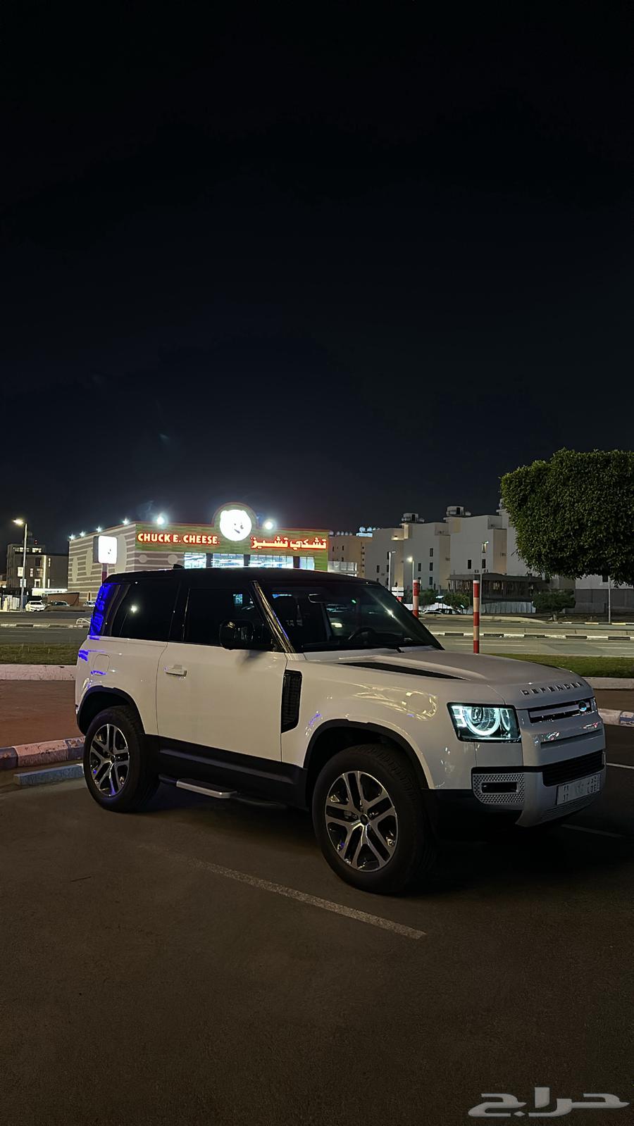 Land Rover Defender 9063174831673987111