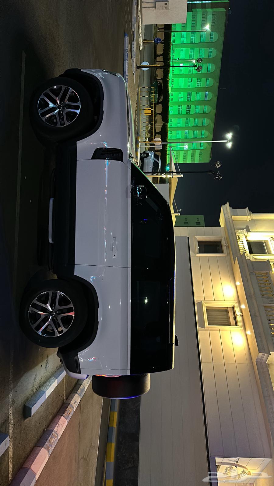 Land Rover Defender 9063174831673987113