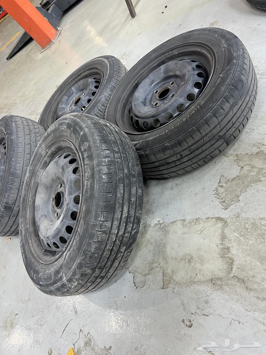 جنوط مع الكفرات نظيفة مقاس 15 عدد 463174821166594111
