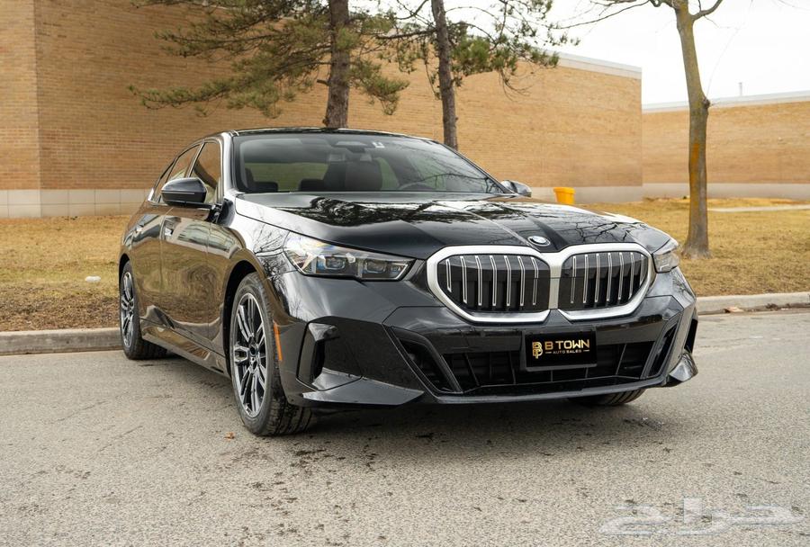 2024 بي ام دبليو الفئه الخامسه 530 XI فل اوبشن شبه جديده63174351813633111
