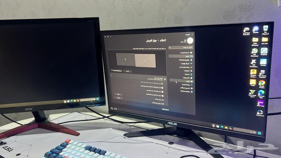شاشتين قيمنق ب 80063175326340225112