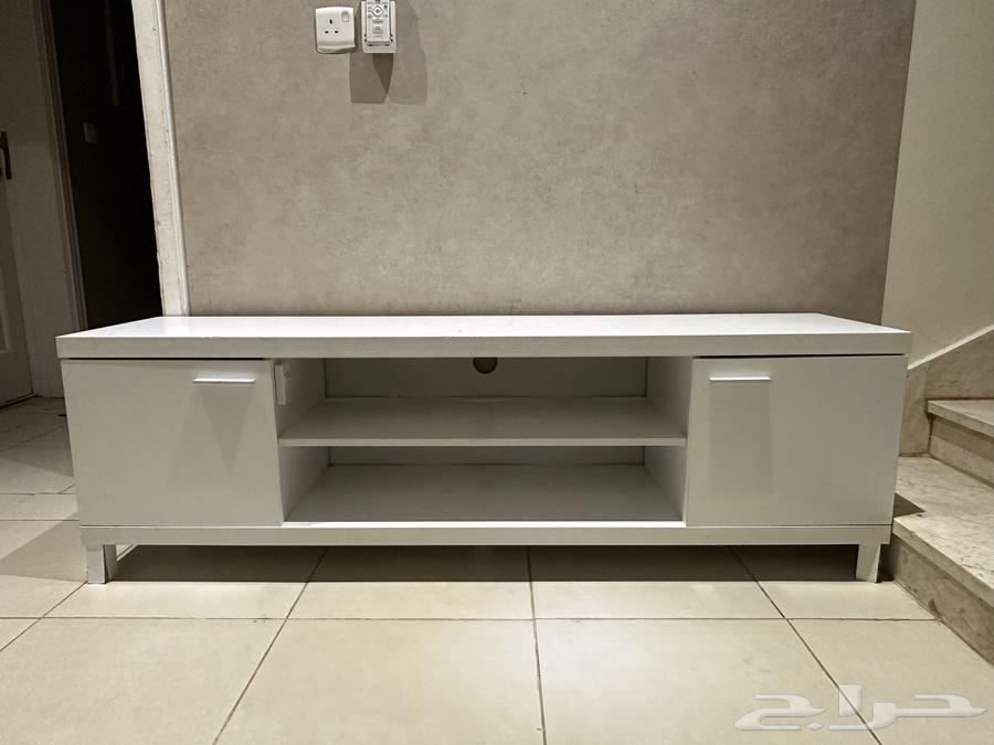 طاولة تلفزيون و جانبيه للبيع63487912451714112