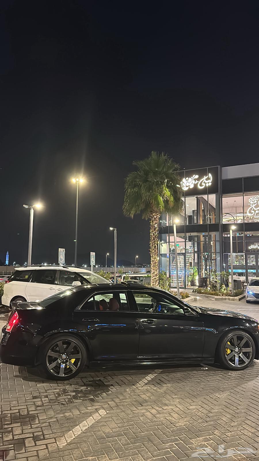 كرايسلر SRT 201463173883642114112