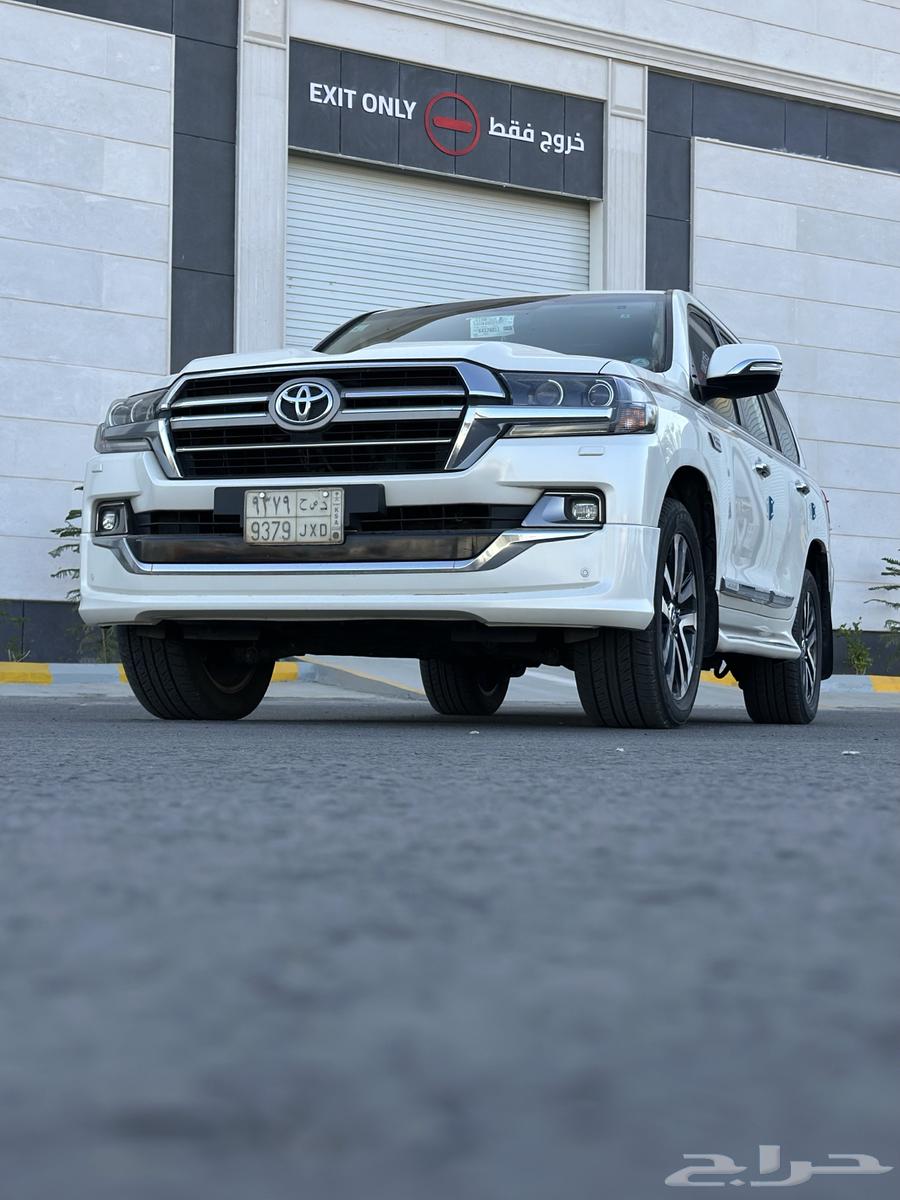 لاندكروزر مديل 2019 سعودي فل شرط قراند تورانق63173876439554112