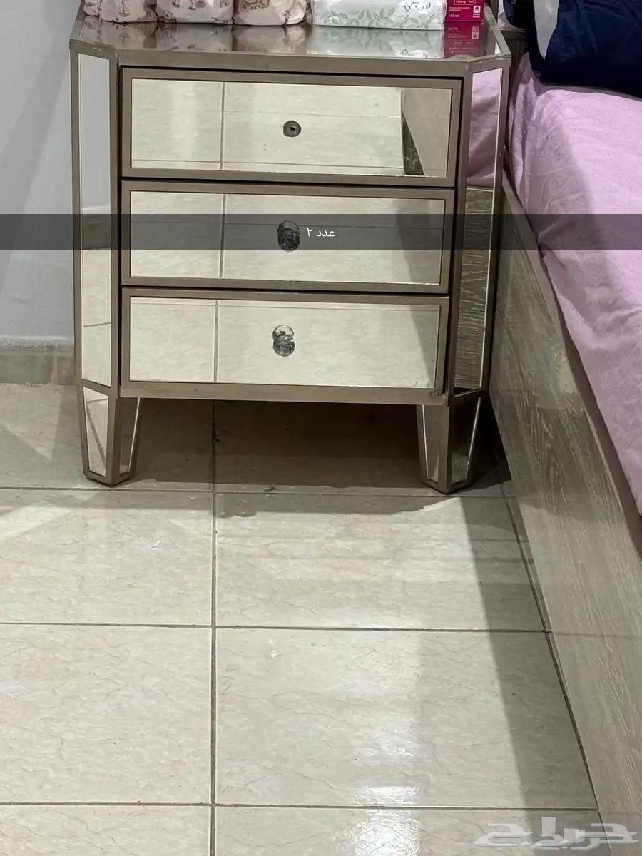 غرفة نوم نظيفه للبيع مع مرتبه63117054010626112