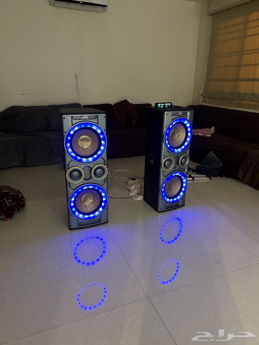 Renting headphones63142801937155112