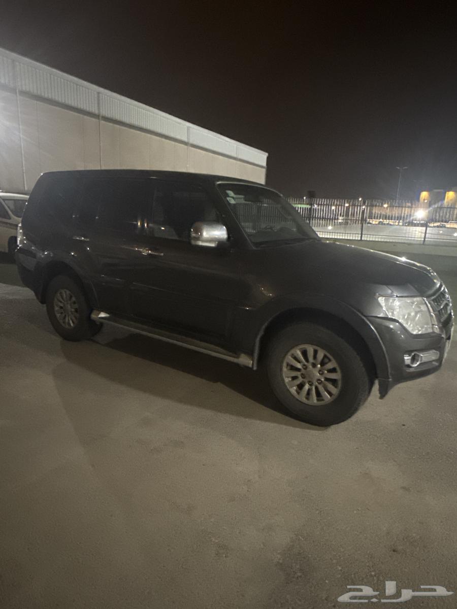 Mitsubishi Pajero 2015 model with 3500 engine capacity63173535235971112