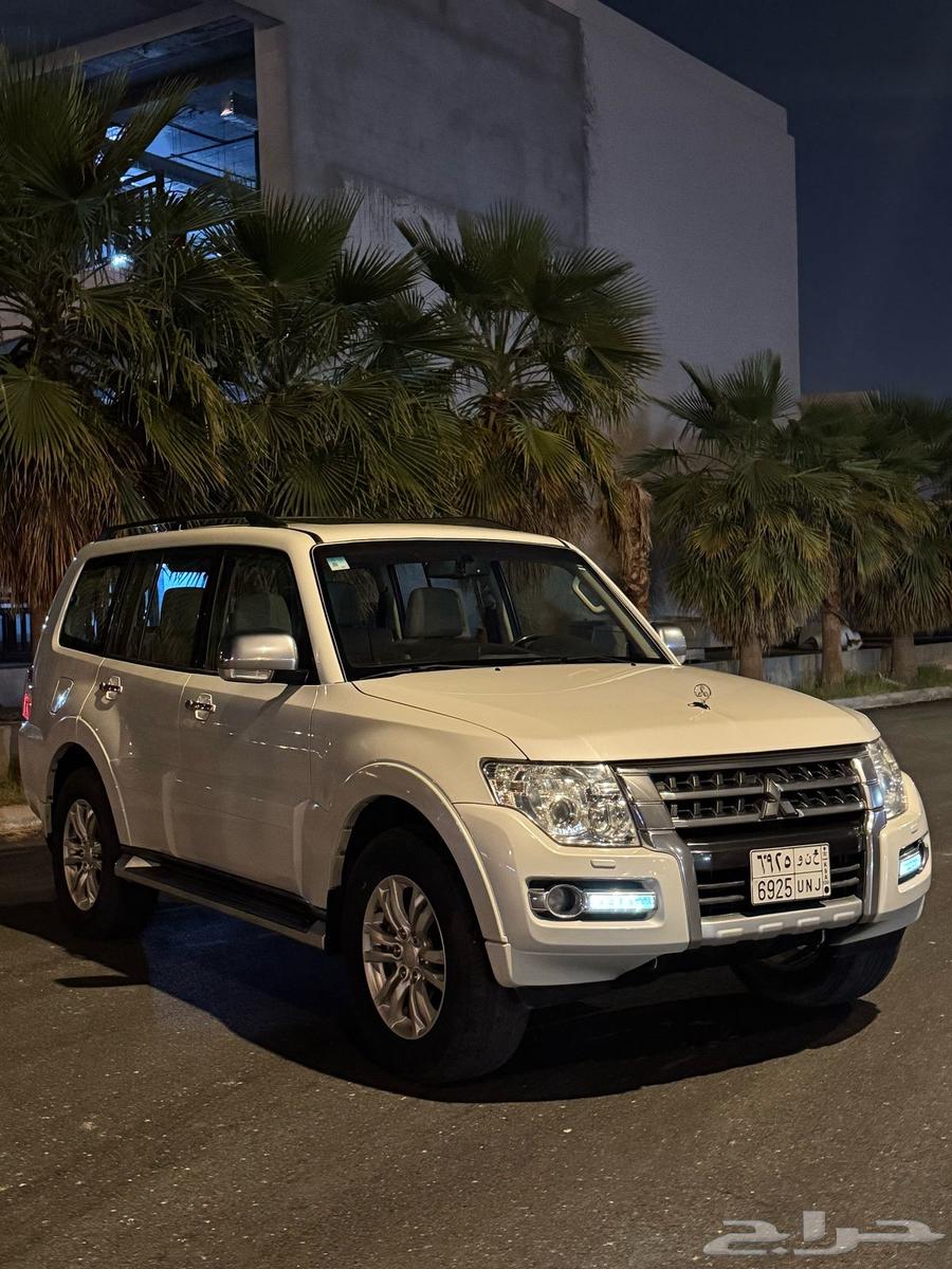 2017 Pajero, fully loaded, 3800, top of the line in cleanliness63173165712386112