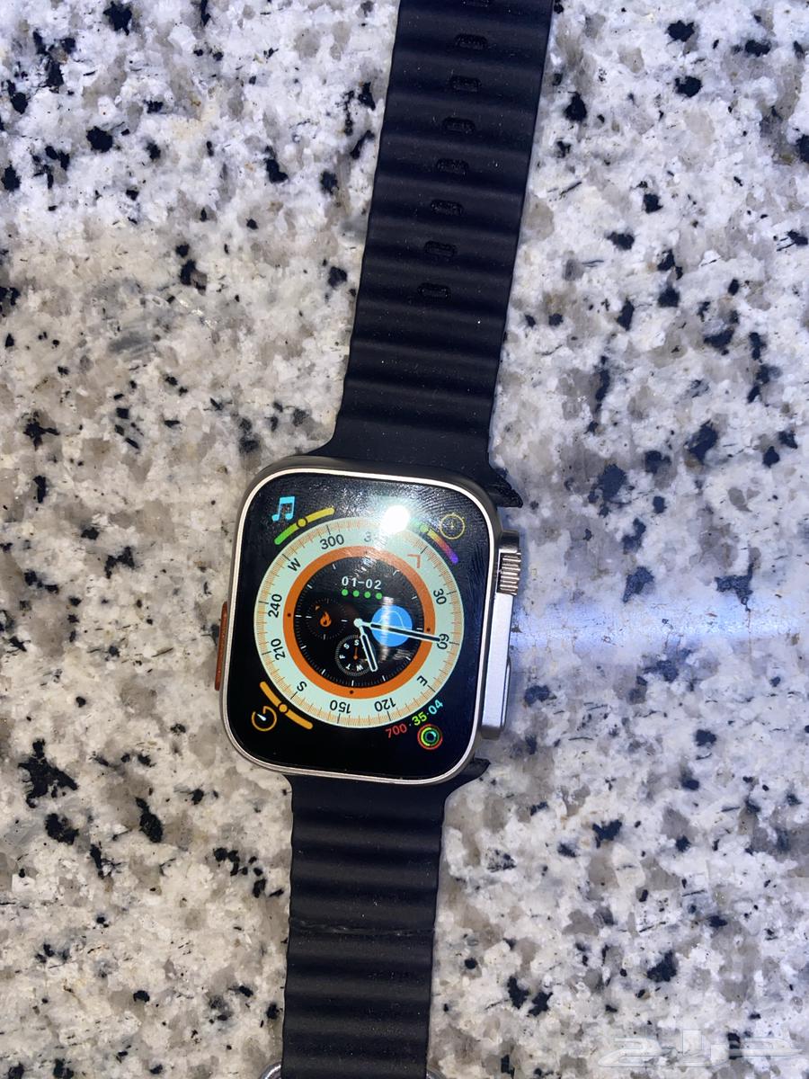 A clock with a screen where we add connectivity, messages, and sports.63173548973955111