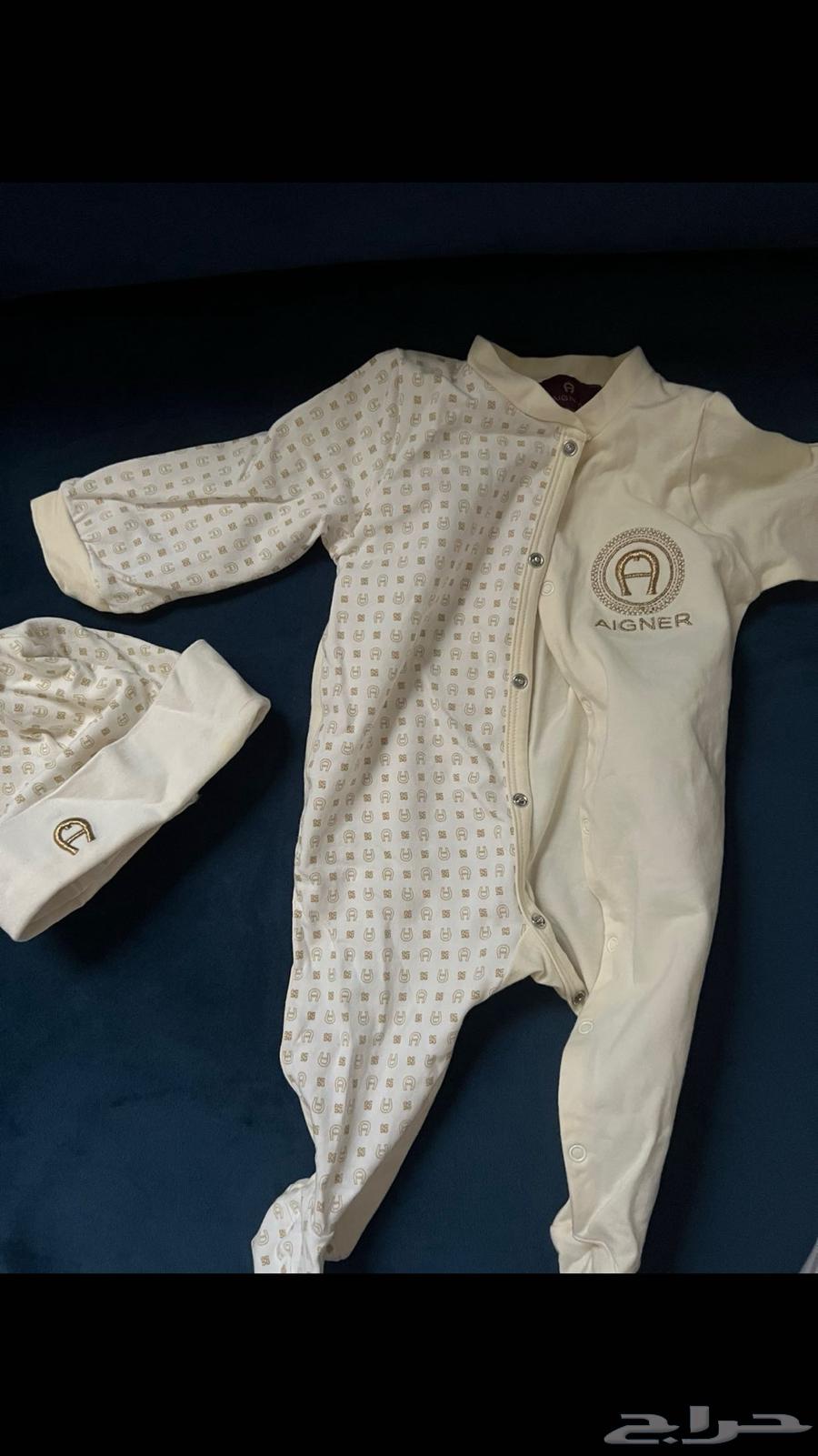 Children's clothing63113379452290112