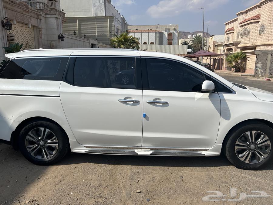 Kia Carnival 202063172701800321112