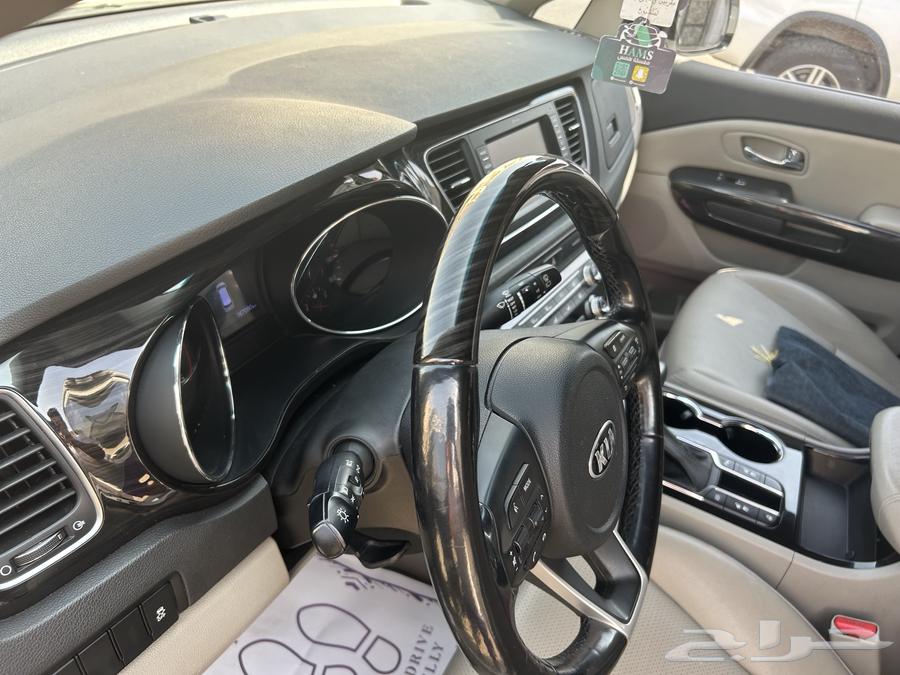 Kia Carnival 2020631727018003211123