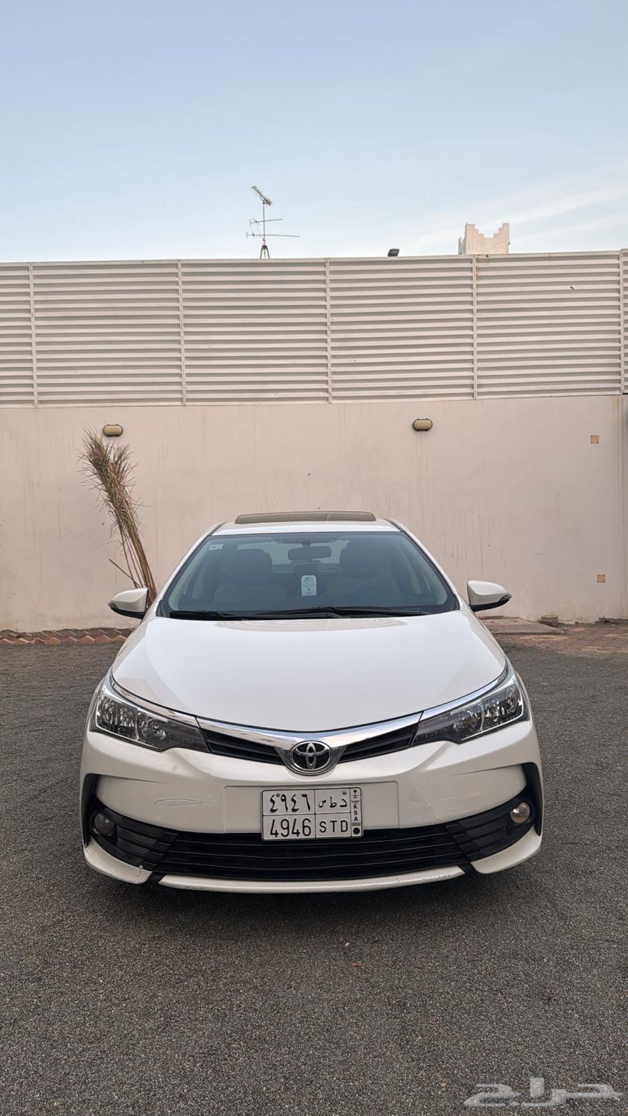 Toyota Corolla 2019 with sunroof, low mileage63171329257729112