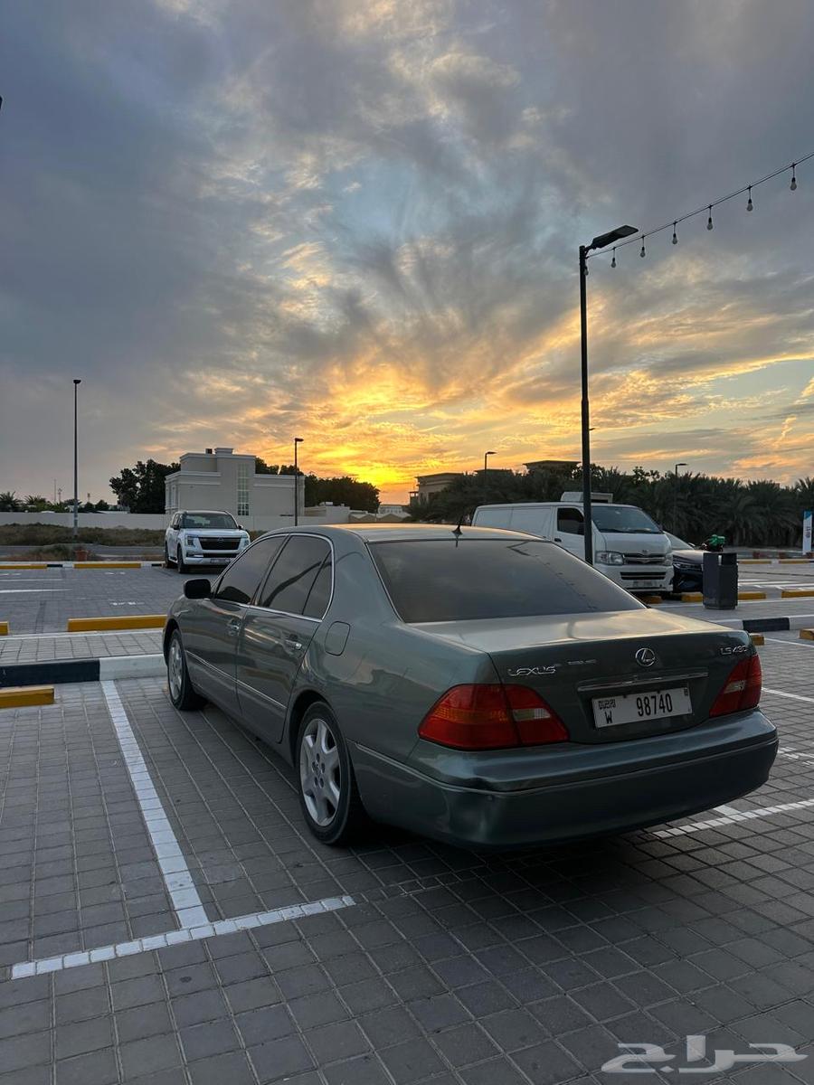 Kazaz430 and he resides in the UAE.63171336401025112