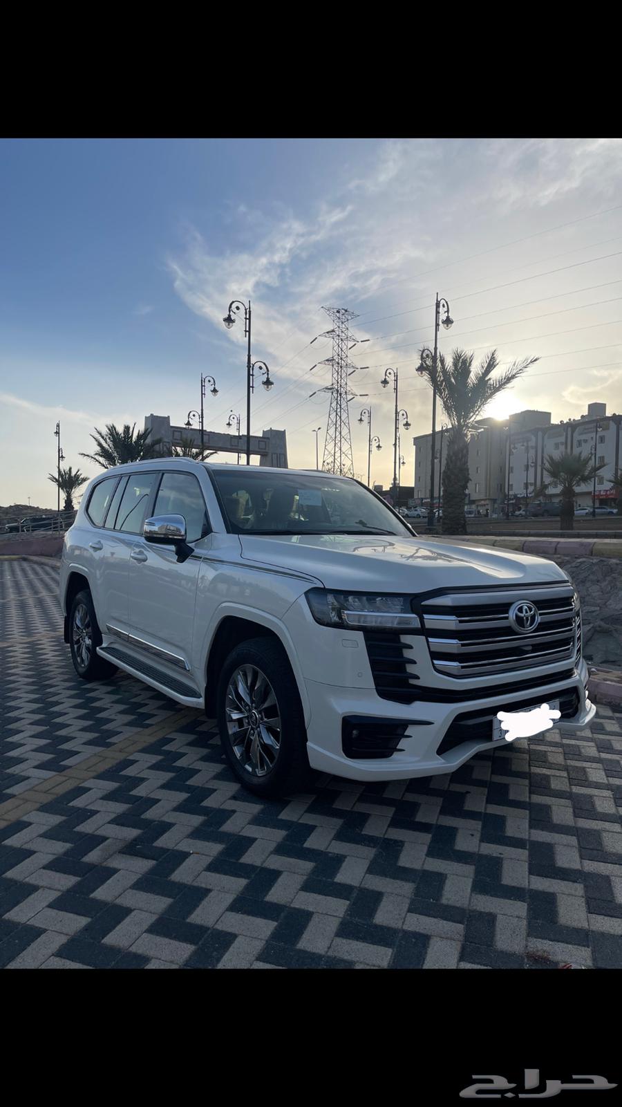 Land Cruiser GXR full option L463170454877825112