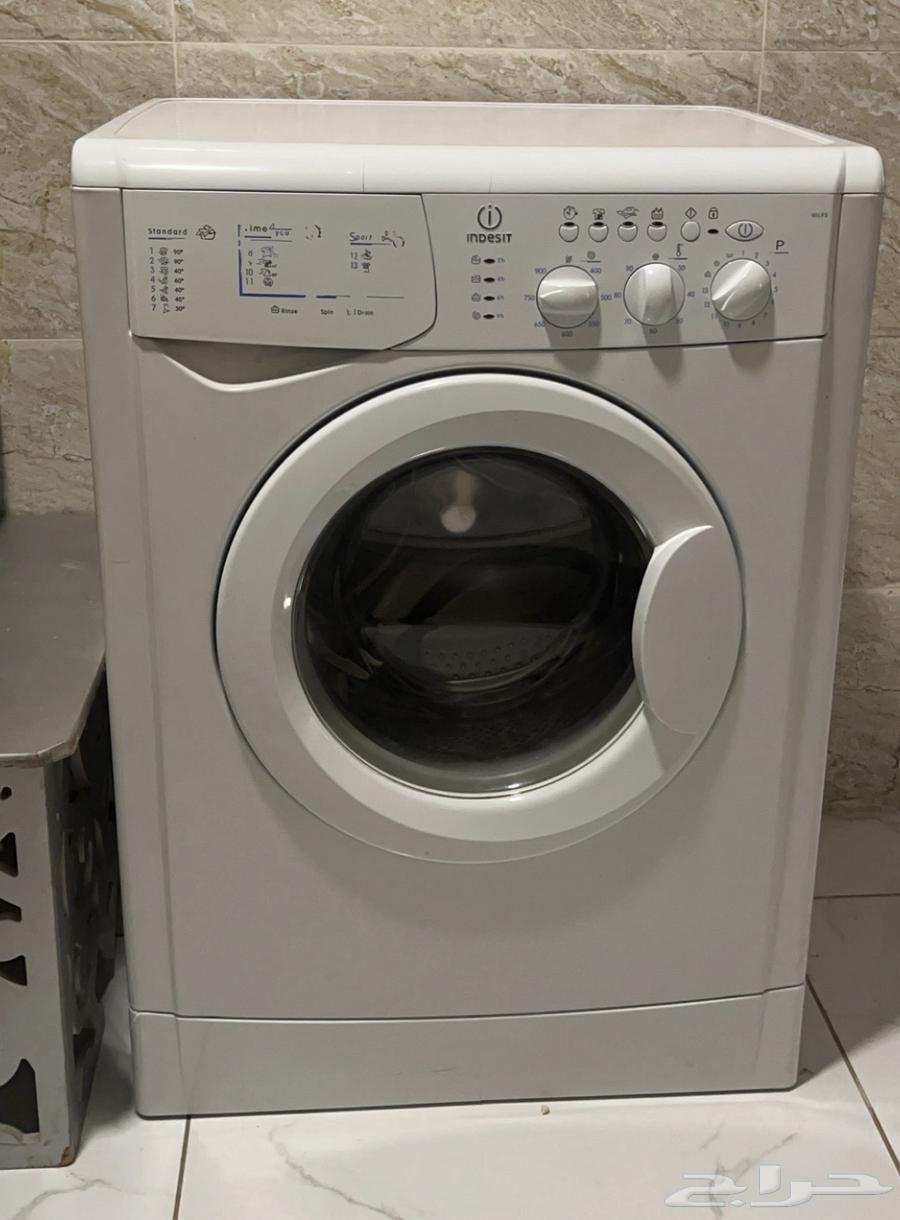 Clean and used washing machine63109711085954116