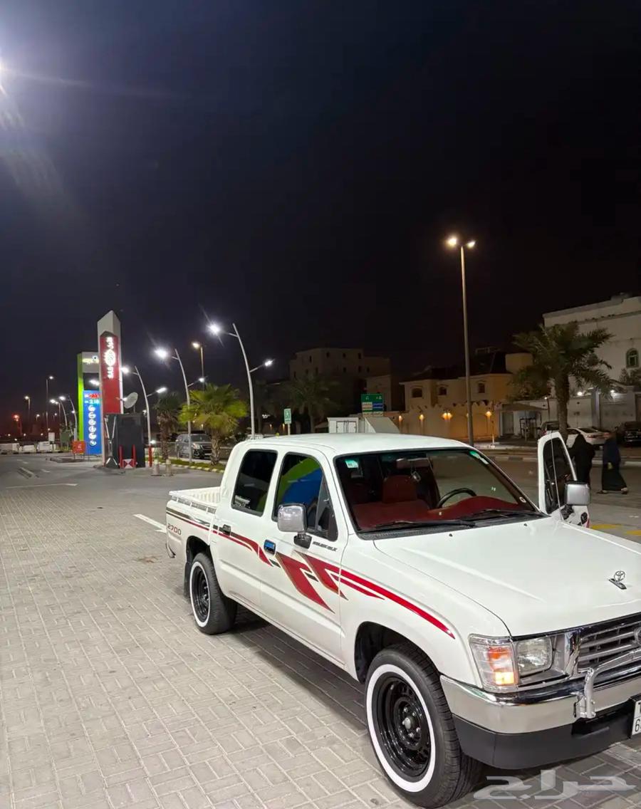 هايلوكس موديل2000للبيع631694831368991112