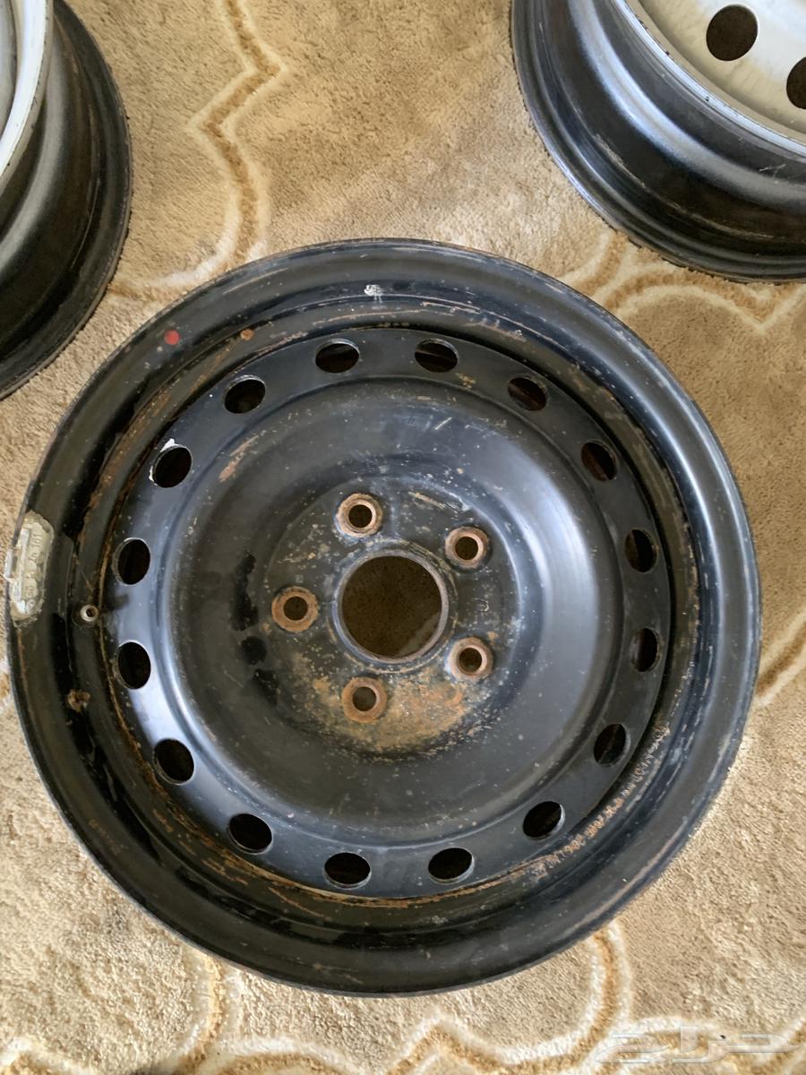 Three Hilux GL rims from 2006 and above, size 1563169972212483112
