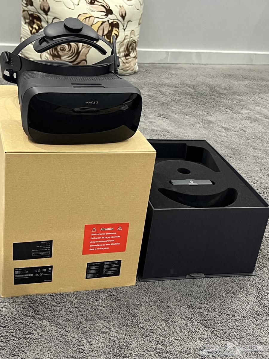 For sale, the strongest VR glasses Varjo Aero with HTC stations63109697098242118