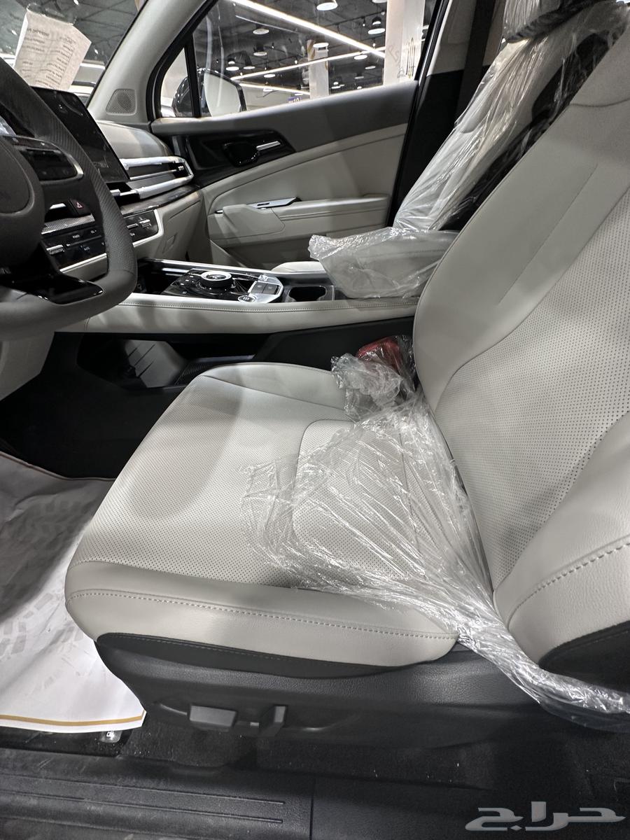 Available Kia Sportage half-full Large 202563169483402881114