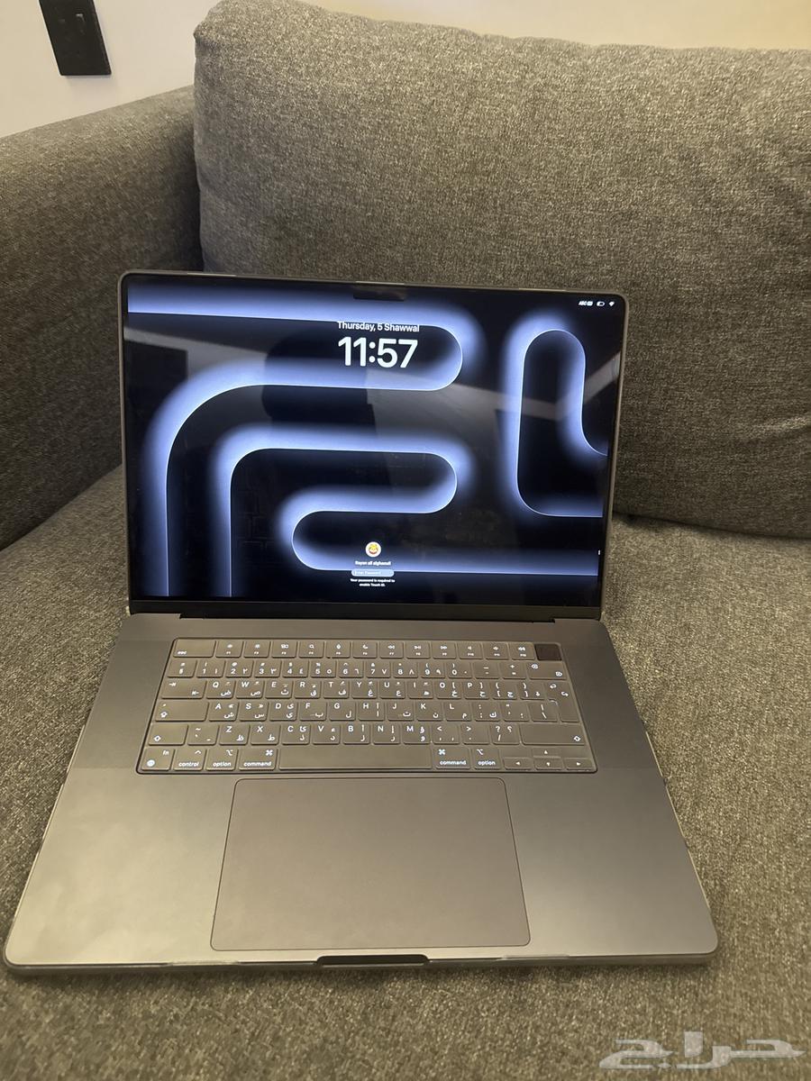 MacBook Pro laptop63109379040387117