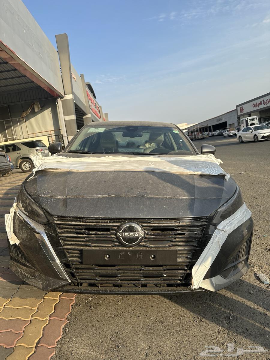 نيسان التيما SV نص فل 2025 رصاصي63170439843969111