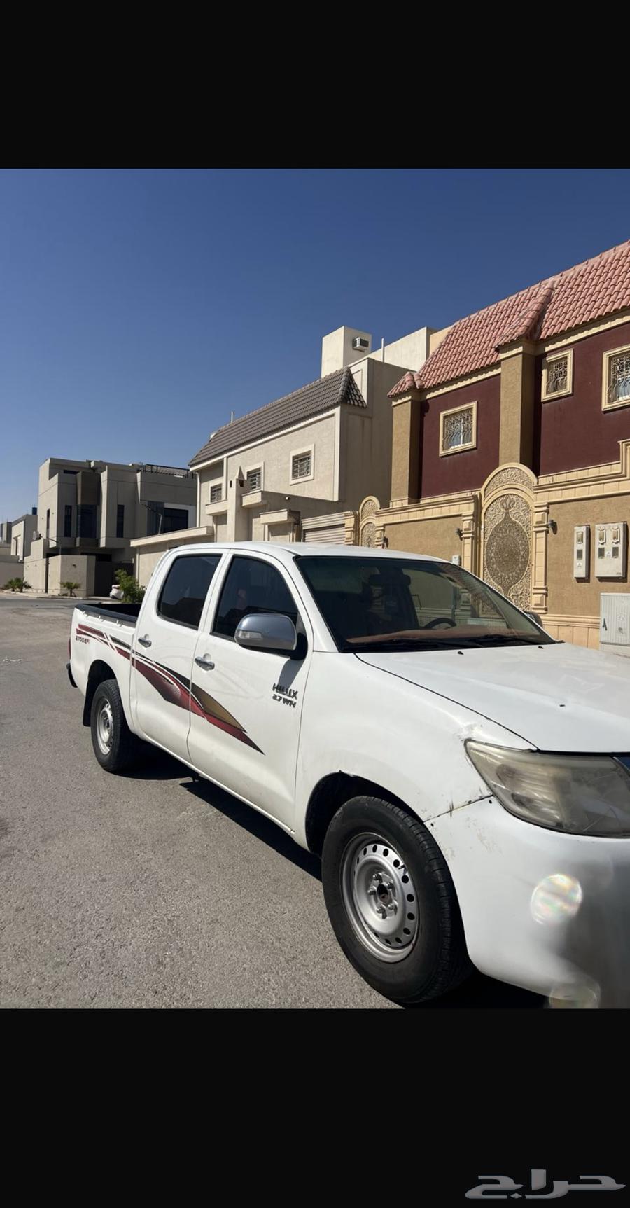 HiLux 2012 model, mileage 558 and a little, contact number63168078614018112