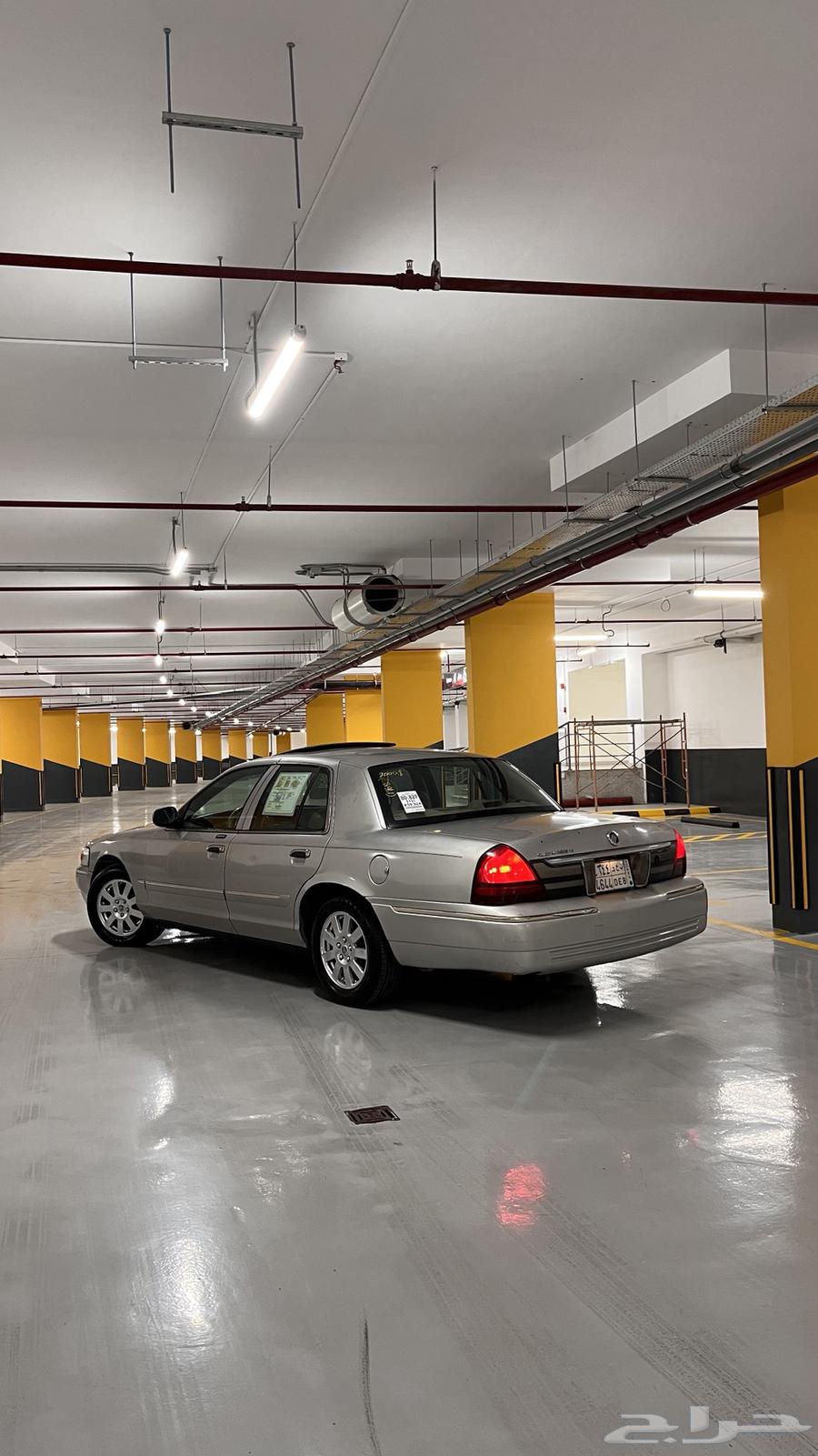 Ford Grand Marquis 2007 full with sunroof63167629869185113